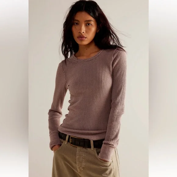 We The Free Roll With It Thermal - Cashmere Size XS NWOT Retail $48 - Picture 2 of 7